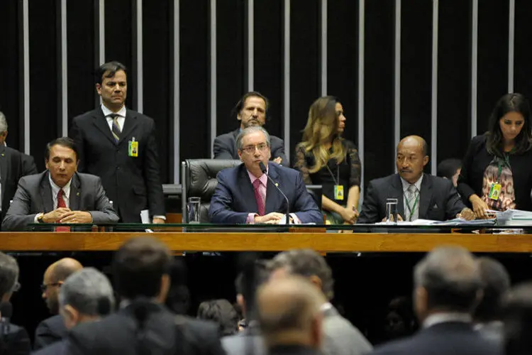 O Presidente da Câmara, Eduardo Cunha, durante sessão da ordem do dia para analisar o Projeto de Lei 2020/15 (Gustavo Lima / Câmara dos Deputados)