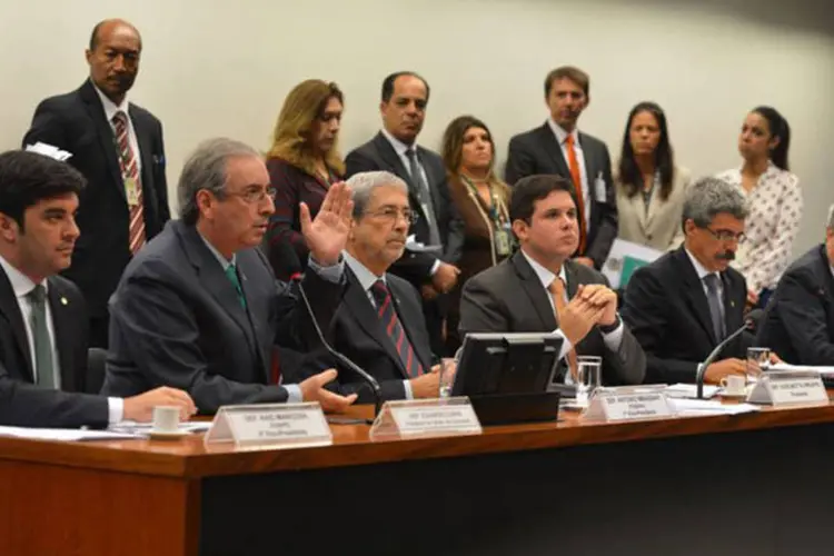 
	Reuni&atilde;o da CPI da Petrobras: Covatti Filho foi um dos deputados escolhidos para a substitui&ccedil;&atilde;o
 (Antonio Cruz/Agência Brasil)