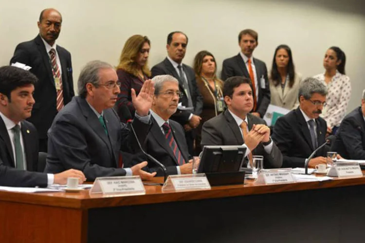 
	Reuni&atilde;o da CPI da Petrobras: Covatti Filho foi um dos deputados escolhidos para a substitui&ccedil;&atilde;o
 (Antonio Cruz/Agência Brasil)
