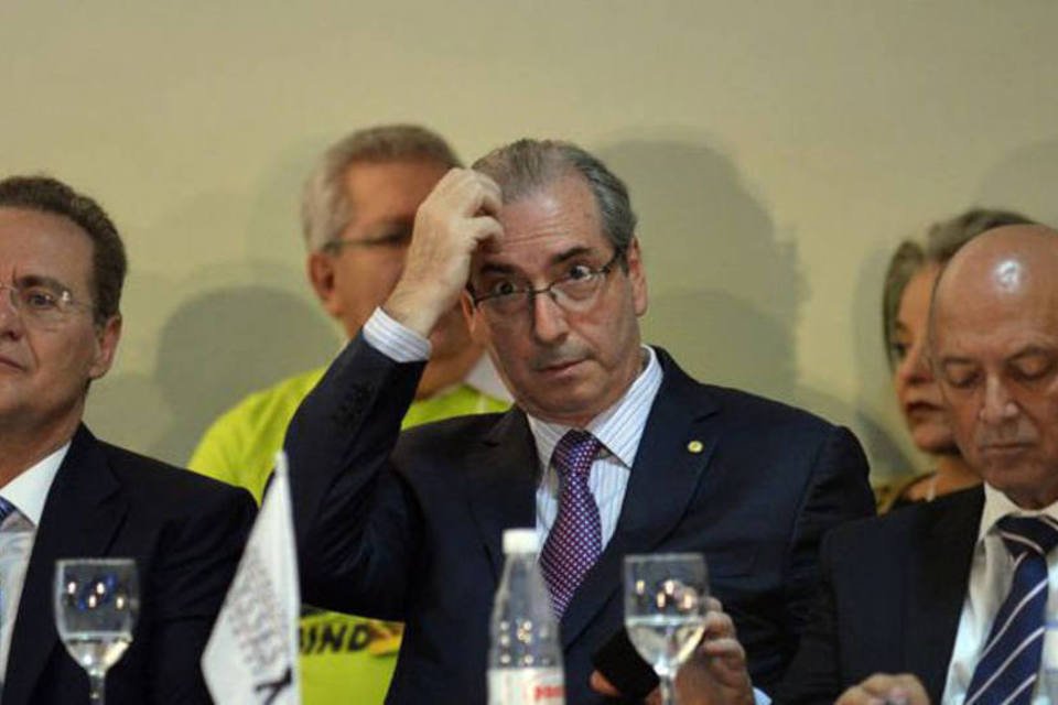 Análise de contas vira arma de Cunha