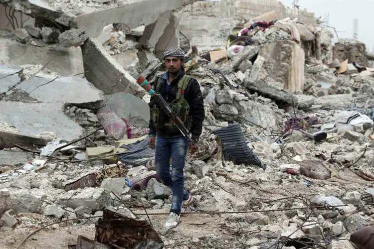 Curdo na Síria: general Shirko Fatih foi morto em confronto com extremistas, diz exército curdo (Osman Orsal/Reuters)