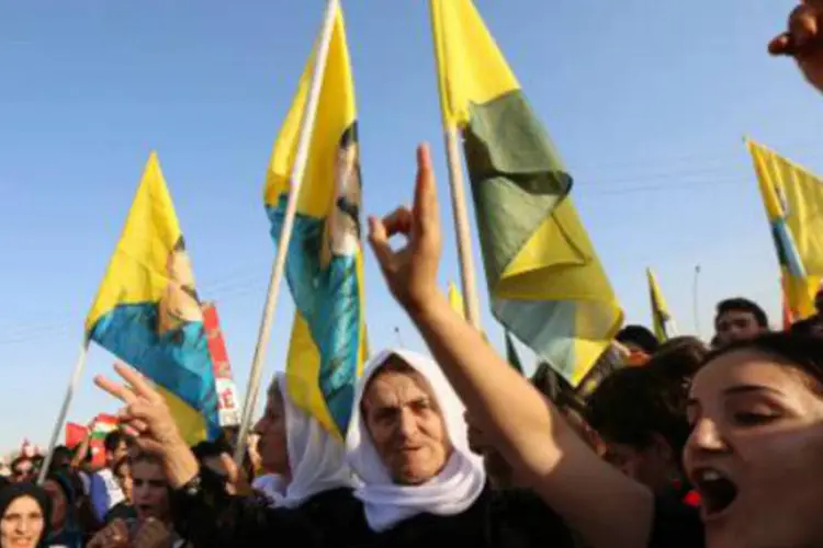 Curdos em ato: no protesto, a multidão denunciou a passividade de Ancara (AFP)