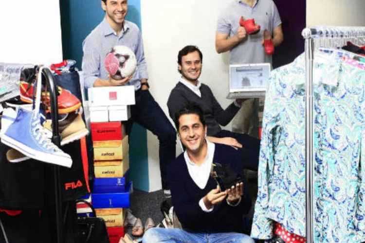 
	S&oacute;cios da Dafiti, varejista online de cal&ccedil;ados: esta semana deve ser a mais movimentada, j&aacute; que os consumidores buscam, al&eacute;m de presentes de Natal, produtos para as f&eacute;rias
 (Exame)