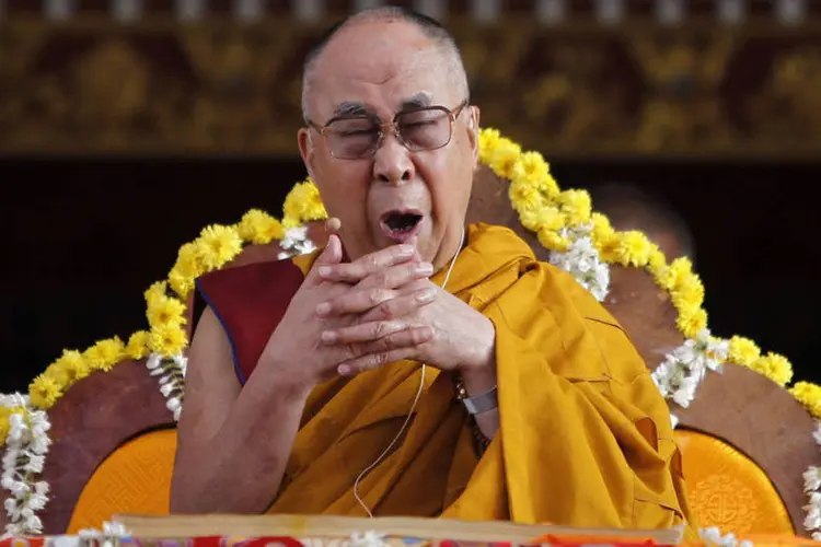
	Dalai Lama: o l&iacute;der budista tibetano permanecer&aacute; nos Estados Unidos at&eacute; &quot;mar&ccedil;o ou abril&quot;, estadia em que aproveitar&aacute; para &quot;descansar&quot;
 (Abhishek N. Chinnappa / Reuters)