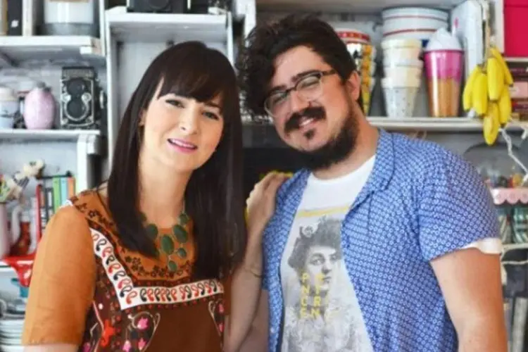 Dani Noce e seu marido, os dois trabalham juntos no canal do Youtube (Divulgação)