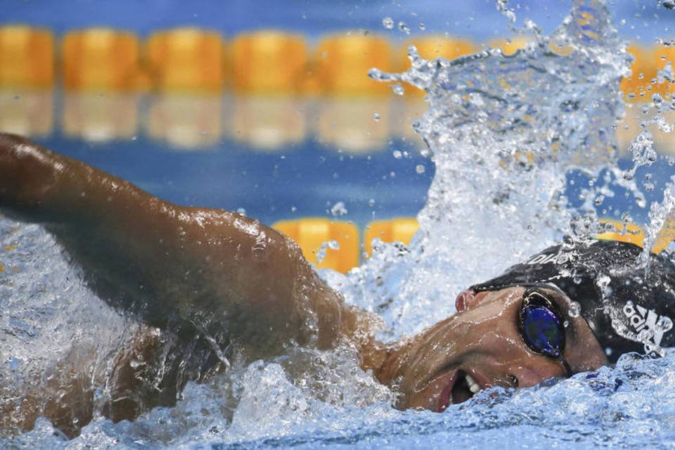 Nadador Daniel Dias ganha ouro na estreia das Paralimpíadas