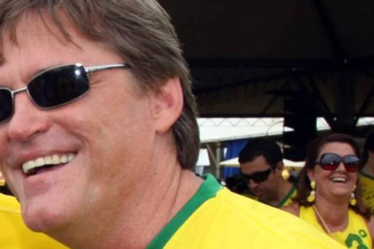 
	Senador e ex-prefeito de Florian&oacute;polis D&aacute;rio Berger: h&aacute; tr&ecirc;s anos, Bocelli afirmou &agrave; Justi&ccedil;a que recebeu R$ 352 mil para cantar num espet&aacute;culo que nunca aconteceu
 (Cristiano Andujar/Contigo)