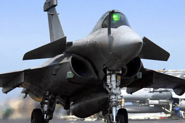 O Rafale, da Dassault: Amorim defenderá com tanta clareza o caça francês? (Denny Cantrell / US Navy)