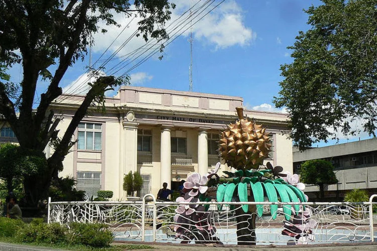 
	Davao, Filipinas: o diretor da Pol&iacute;cia Nacional das Filipinas declarou hoje o alerta vermelho na cidade meridional
 (Constantine Agustin/Wikimedia Commons)