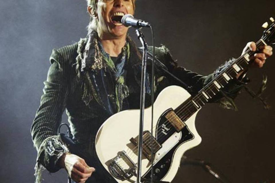 Em aniversário, Bowie presenteia fãs com 1º disco em 10 anos