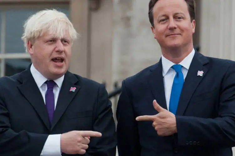 
	Boris Johnson e David Cameron: o prefeito de Londres, Boris Johnson, anunciou no domingo que apoia o chamado &quot;Bretix&quot;
 (WILL OLIVER / AFP)