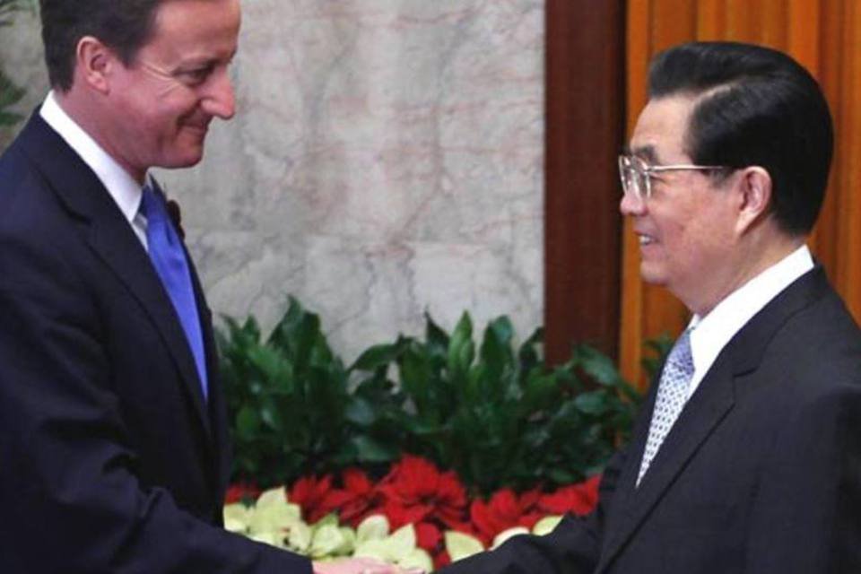 Cameron: China deve trabalhar com G20 para equilibrar economia