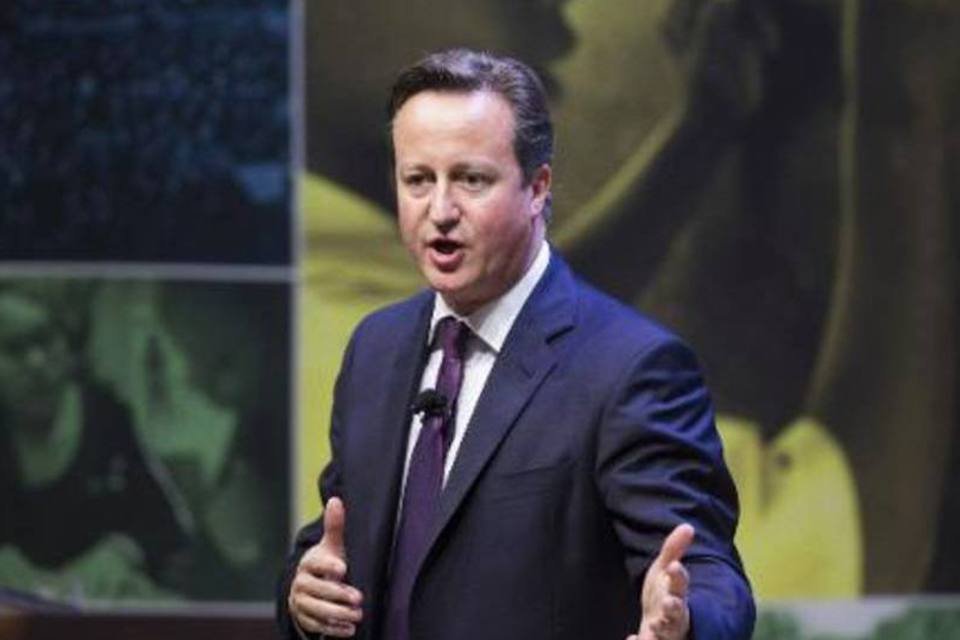 Parlamento britânico aprova ataques aéreos no Iraque