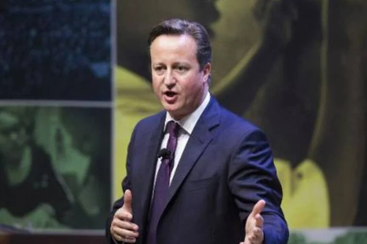 
	Cameron: ata de in&iacute;cio dos ataques brit&acirc;nicos vai depender apenas de quest&otilde;es operacionais
 (John Minchillo/AFP)
