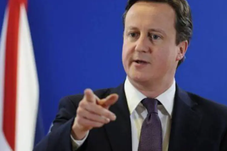 O primeiro-ministro David Cameron espera redefinir o casamento civil e abri-lo aos casais do mesmo sexo, durante seu mandato que termina em 2015 (Eric Feferberg/AFP)