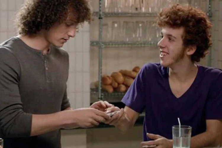David Luiz e Ruivo da Vivo: operadora é patrocinadora da Seleção Brasileira há 10 anos (Reprodução/YouTube)