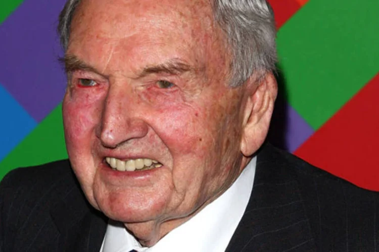 David Rockefeller e uma foto de sua família: a empresa vai, o legado fica (Andrew H. Walker/Getty Images)