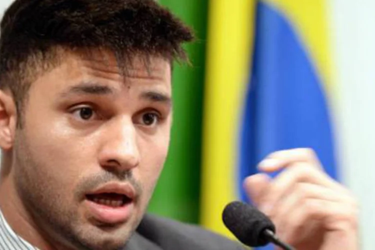 David Miranda: no momento em que foi detido, Miranda "ajudava Greenwald em seu trabalho jornalístico", afirmou advogado Matthew Ryder (AFP)