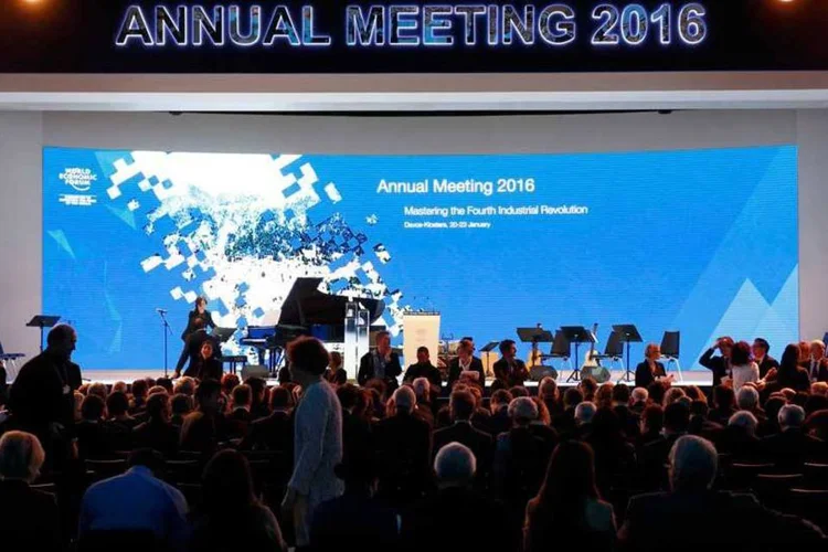 
	Participantes em F&oacute;rum de Davos: parlamento su&iacute;&ccedil;o autorizou o desdobramento de 5.000 soldados para refor&ccedil;ar a pol&iacute;cia
 (REUTERS/Ruben Sprich)