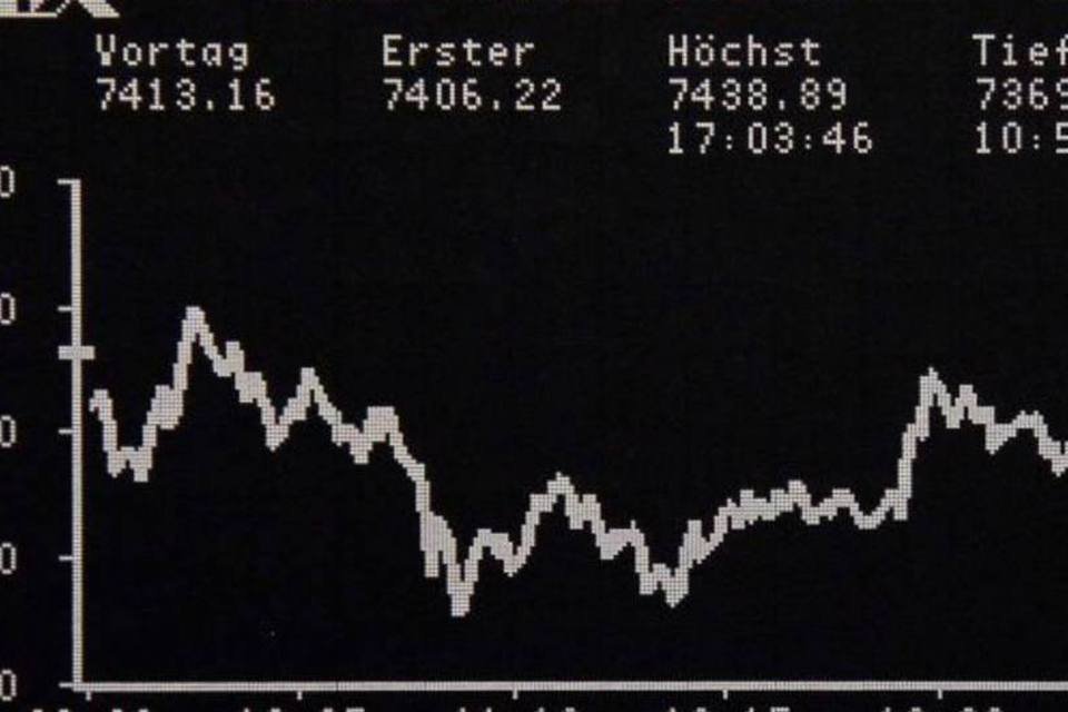 Ações europeias fecham em leve alta após PIB dos EUA