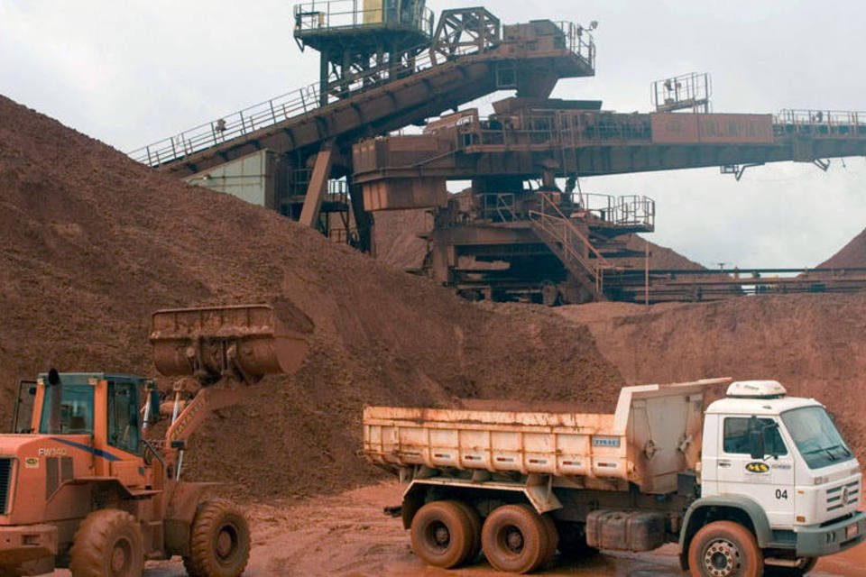 
	Vale: com esse desempenho, a mineradora brasileira superou a meta de produ&ccedil;&atilde;o divulgada de 340 milh&otilde;es de toneladas de min&eacute;rio para 2015 em 5,879 milh&otilde;es de toneladas
 (Bloomberg)