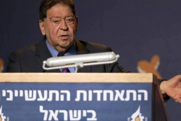 
	Benjamin Ben Eliezer: ex-ministro do Com&eacute;rcio retirou-se da disputa presidencial
 (AFP/Arquivos)