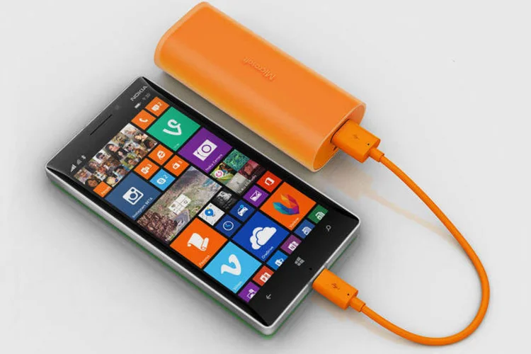 Carregador portátil Microsoft (Divulgação/Microsoft)