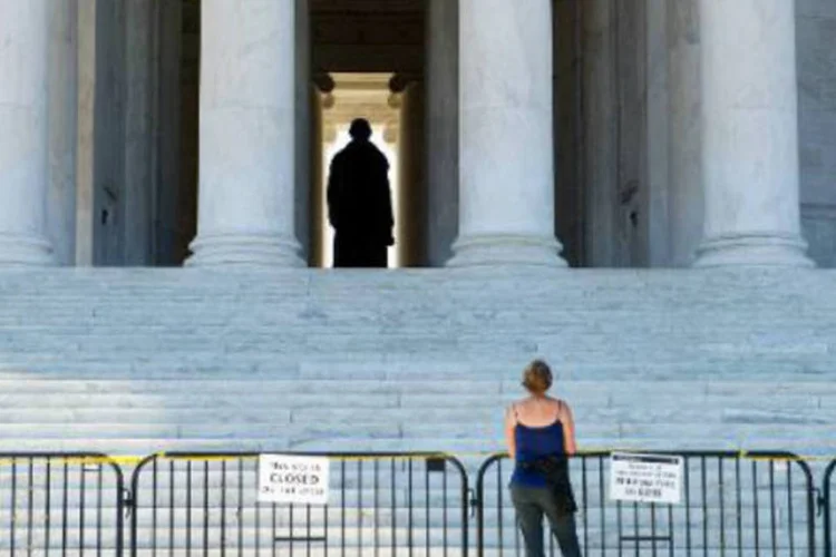 
	Jefferson Memorial, em Washington, fechado temporariamente: acesso est&aacute; completamente bloqueado
 (AFP)