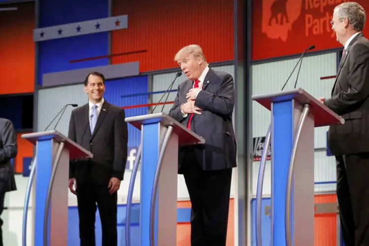 
	Donald Trump monopoliza o 1&ordm; debate entre os pr&eacute;-candidatos republicanos &agrave; Casa Branca
 (Reuters/ Brian Snyder)