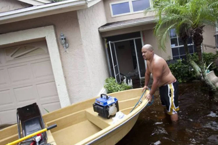 Casa afetada pela tempestade Debby, na Flórida: cerca de 11 mil pessoas ficaram sem eletricidade (Getty Images)