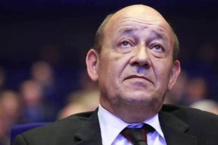 Ministro francês da Defesa, Jean-Yves Le Drian: caso gerou críticas ao governo (Nicolas Tucat/AFP)