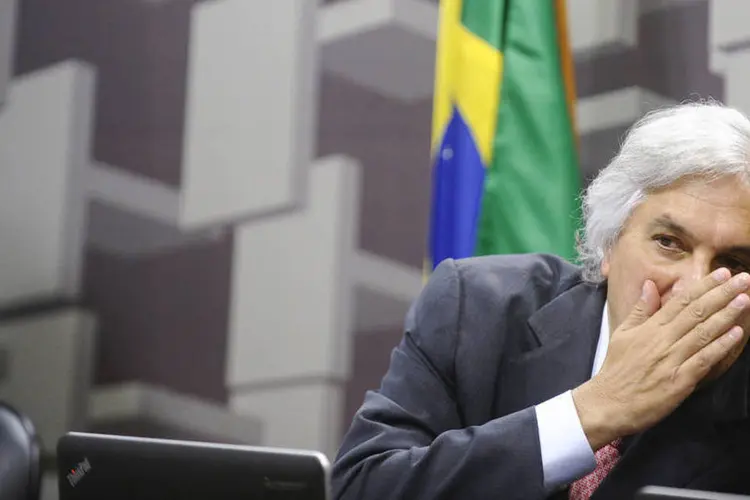 
	Senador Delcidio do Amaral: reportagem da Isto&Eacute; afirma que ex-l&iacute;der do Senado fez acordo de dela&ccedil;&atilde;o premiada na Lava Jato acusando Dilma e Lula
 (Marcos Oliveira/Agência Senado)