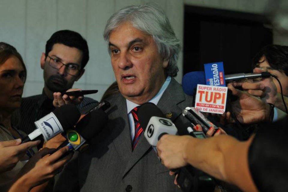 Governadores têm interesse em receitas da CPMF, diz Delcídio