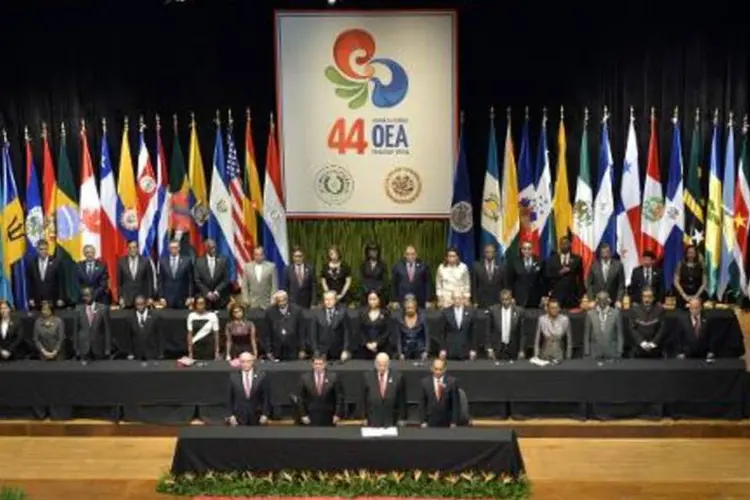 
	Delegados dos 33 pa&iacute;ses membros da OEA
 (Cris Bouroncle/AFP)