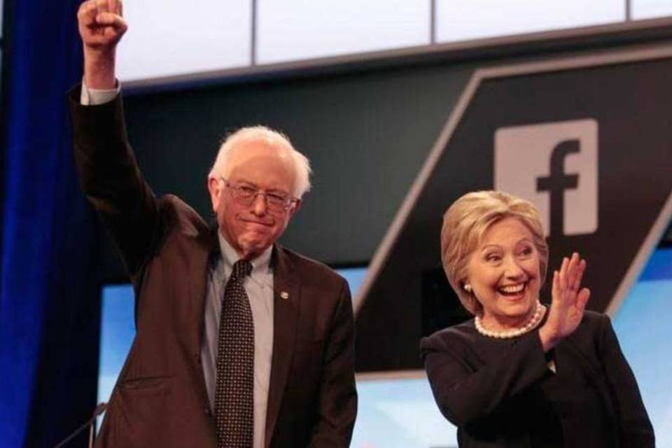 Em debate, Hillary Clinton e Sanders focam em imigração