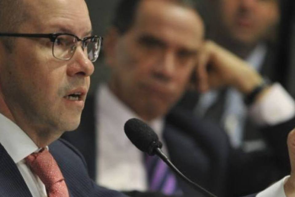 PGR pede investigação sobre Demóstenes no STF