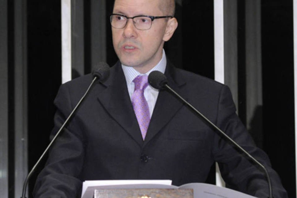 Demóstenes diz que é vítima de "máquina de moer reputação"