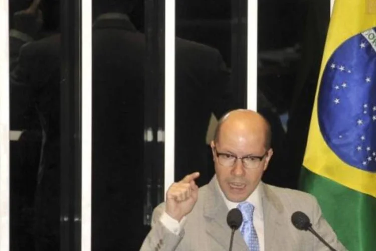 Demóstenes é investigado por manter relações próximas com o empresário Carlos Augusto Ramos, o Carlinhos Cachoeira (José Cruz/ABr)