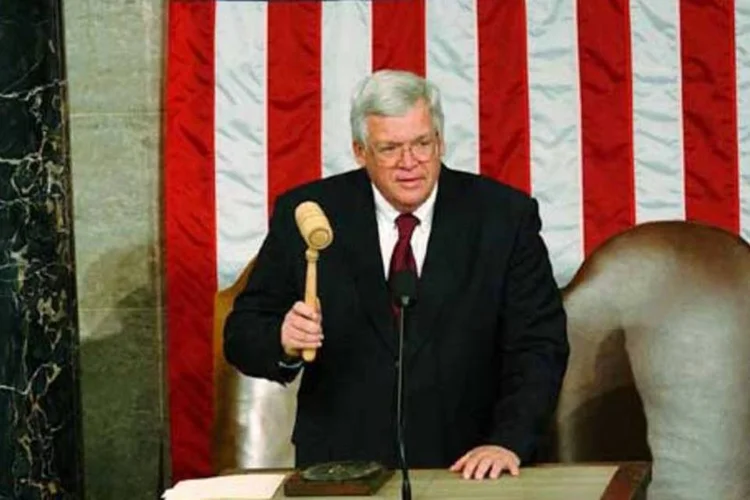 
	Dennis Hastert: promotores federais disseram que Hastert pagou a um homem um total de US$ 1,7 milh&atilde;o
 (Wikimedia Commons)