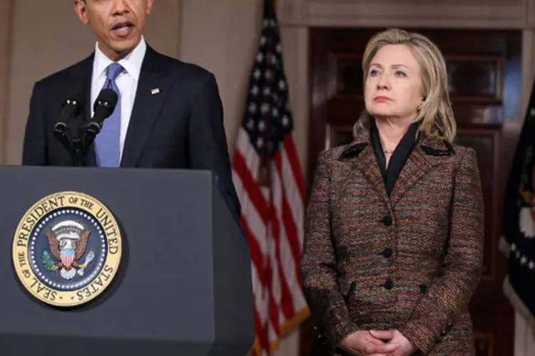 Obama e Hillary Clinton: pressão do Congresso contra ações na Líbia (Getty Images)