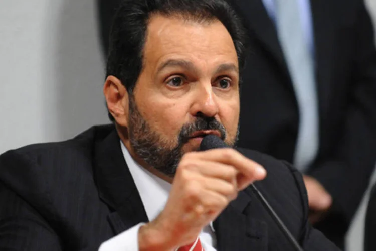 A votação oficializou a decisão do governador do DF, Agnelo Queiroz, de abrir mão de seus sigilos, ao depor ontem na CPMI (Wilson Dias/ Abr)