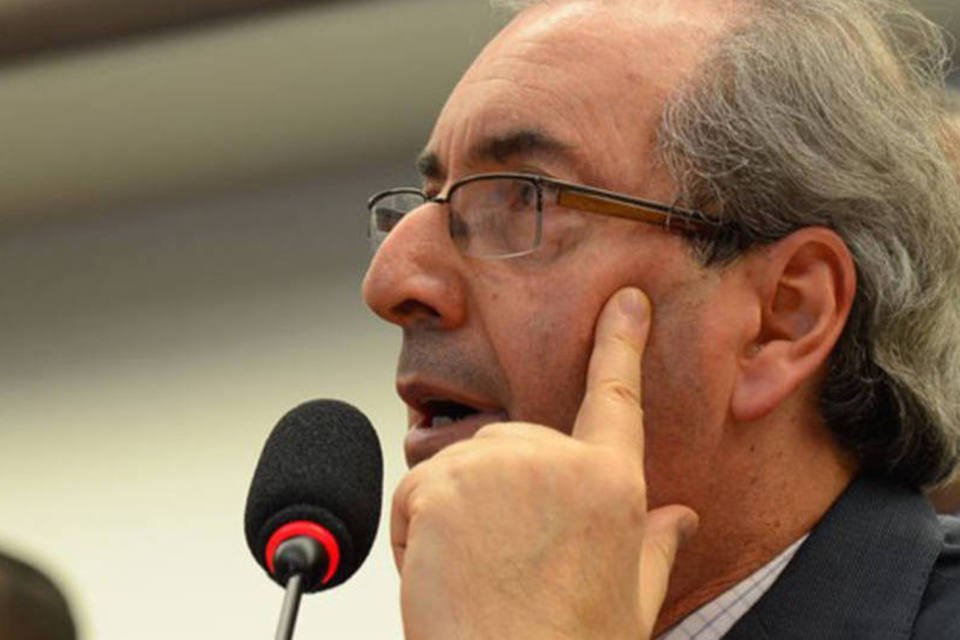 Eduardo Cunha vota e anuncia apoio a nova CPI da Petrobras