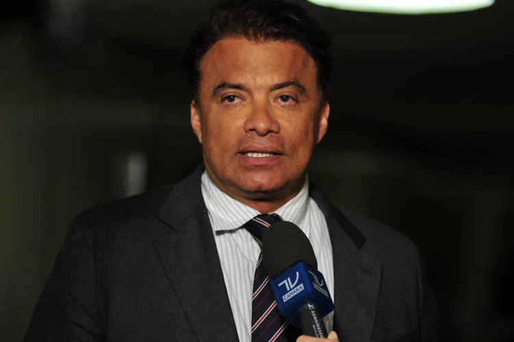 Wladimir Costa: o deputado tatuou o nome do presidente (Zeca Ribeiro / Câmara dos Deputados/Reprodução)