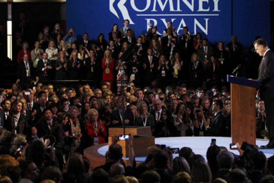 Sérios e calados, republicanos lamentam a derrota de Romney