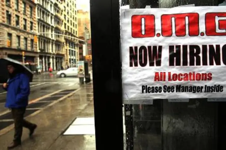 
	Desemprego: o aumento na taxa para 4,9% &eacute; consequ&ecirc;ncia de um maior n&uacute;mero de gente que entra na for&ccedil;a de trabalho na busca de emprego
 (AFP/ Spencer Platt)