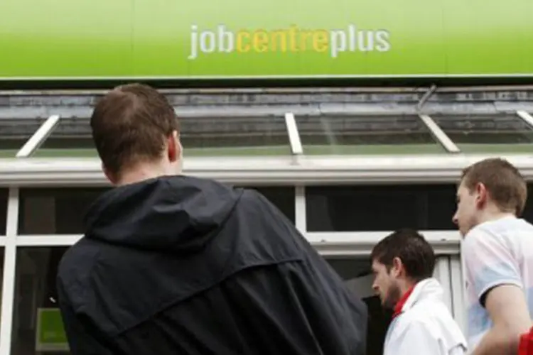 
	Ag&ecirc;ncia de empregos no Reino Unido: a taxa de desemprego se tornou um indicador crucial para a trajet&oacute;ria futura da pol&iacute;tica monet&aacute;ria no pa&iacute;s
 (Adrian Dennis/AFP)