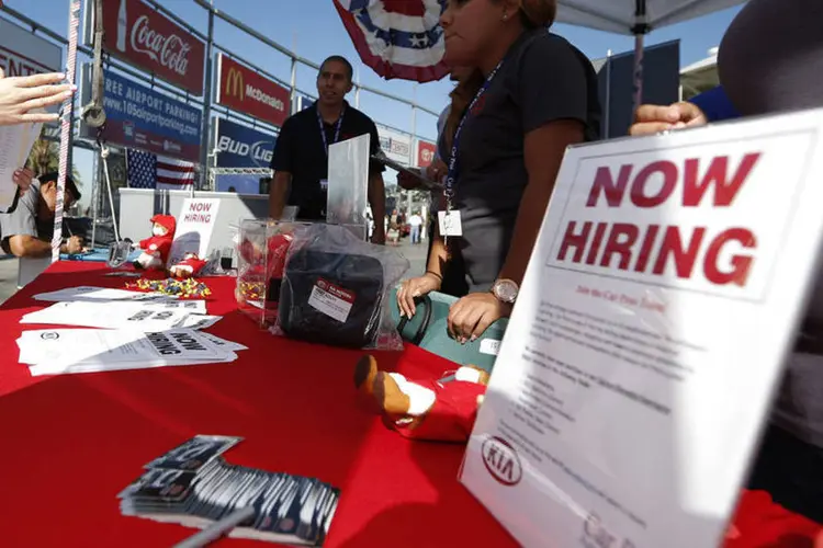 
	Empregos: o n&uacute;mero de contratados no setor privado alcan&ccedil;ou os 156.000, enquanto os analistas esperavam um aumento de 196.000 novos empregos
 (Lucy Nicholson / Reuters)