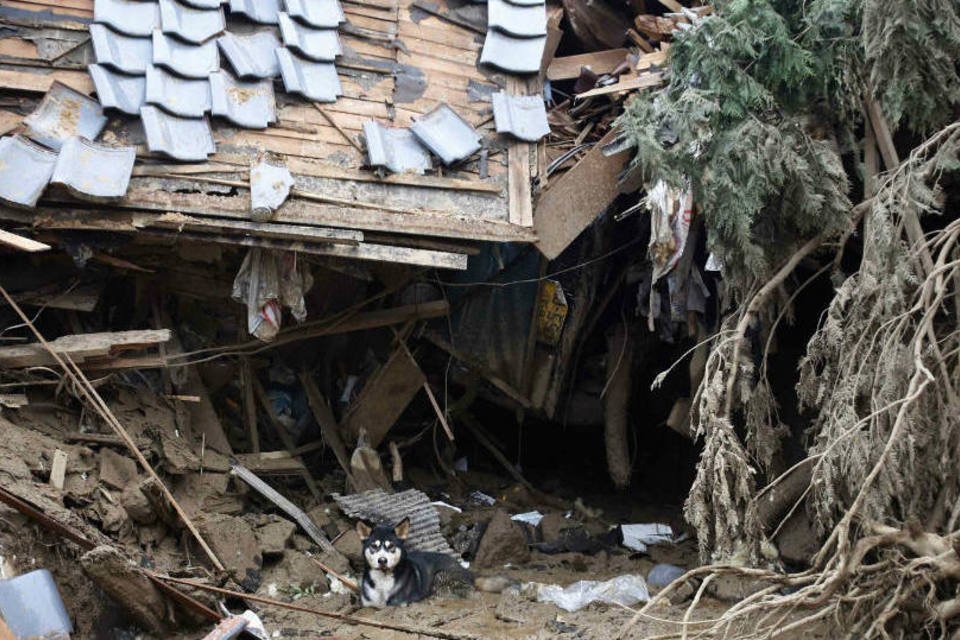 Deslizamentos em Hiroshima deixam 36 mortos