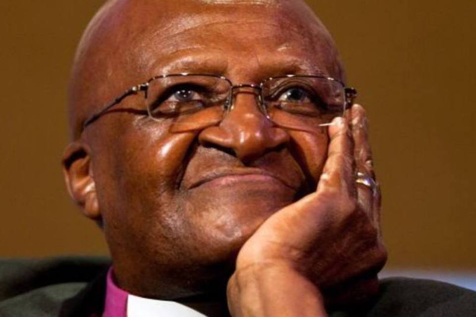 Desmond Tutu se recusa a participar de evento com Tony Blair
