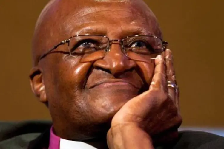 
	Desmond Tutu: o arcebispo foi internado no hospital no dia 18 agosto para ser tratado de uma infec&ccedil;&atilde;o persistente
 (Daniel Berehulak/Getty Images)